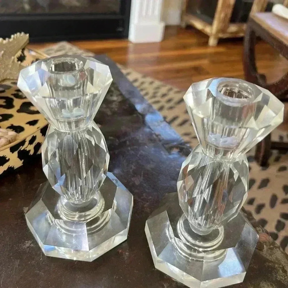 Mid Century Post House Faceted Pair of Crystal Candlesticks - Picture 3 of 8